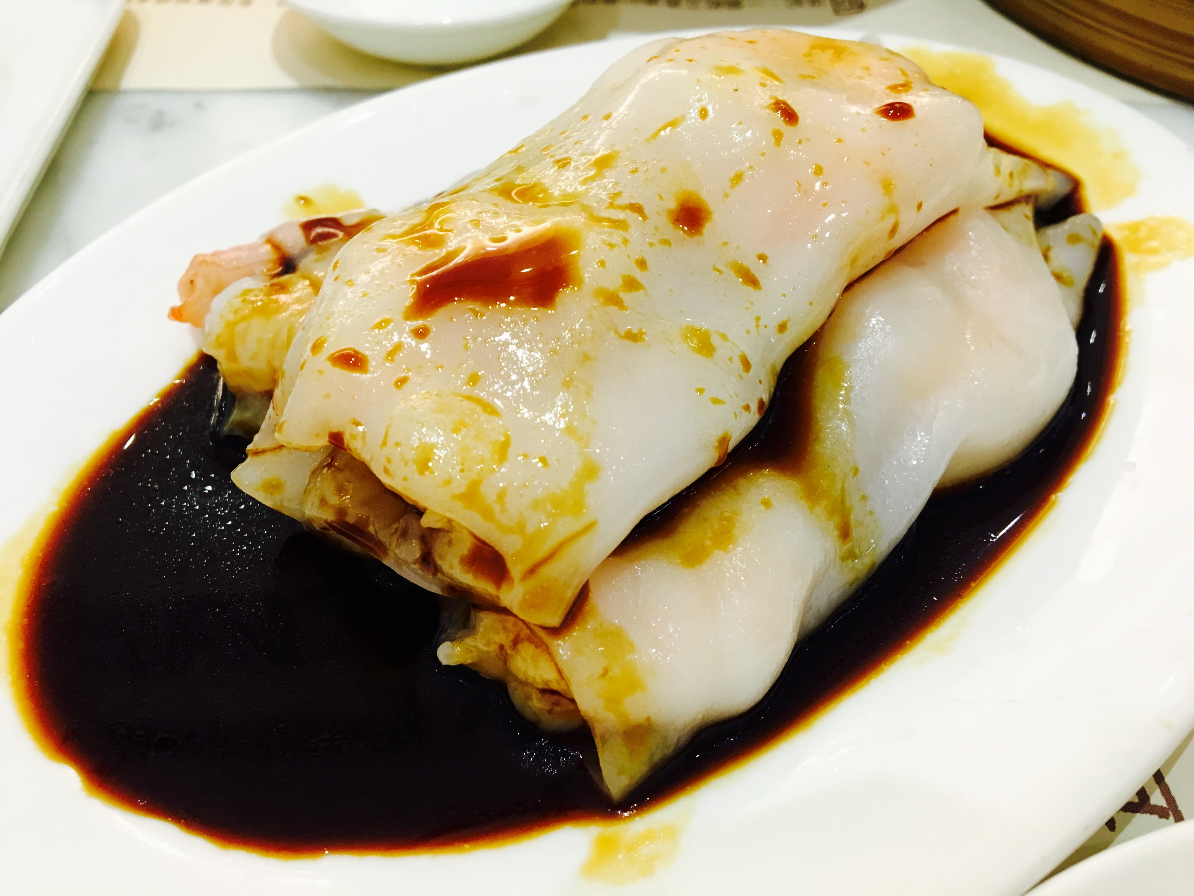 Plain cheung fun steamed rice noodle rolls with soy sauce